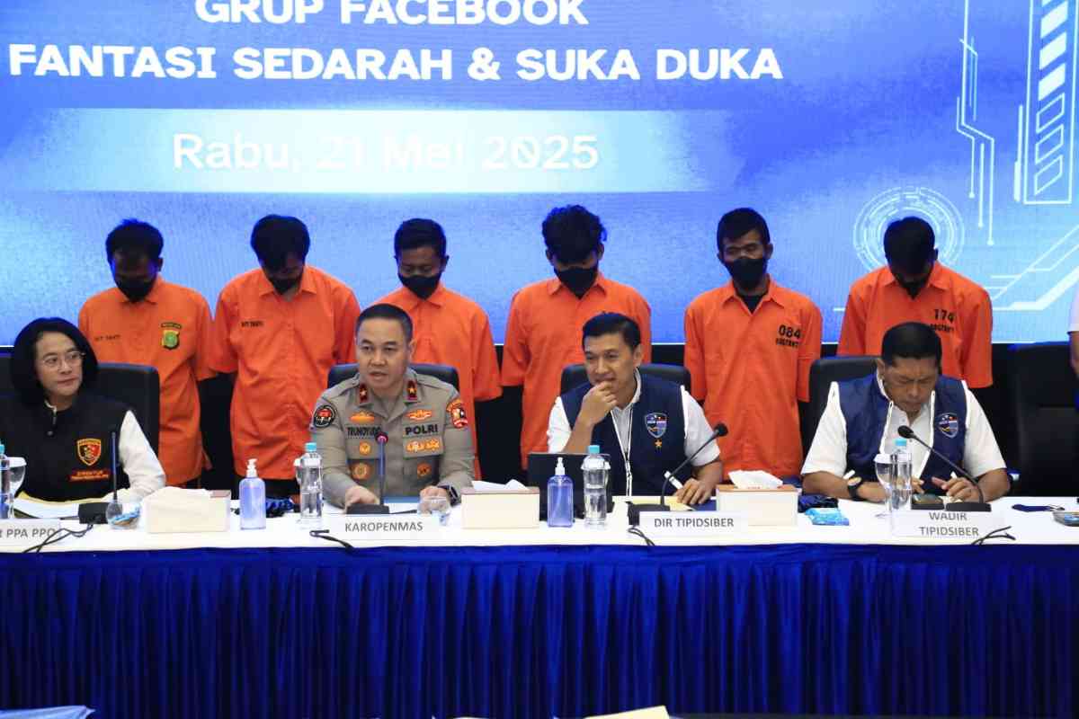 konten asusila anak, grup facebook pornografi, eksploitasi seksual anak, jaringan pornografi online, kejahatan digital terhadap anak