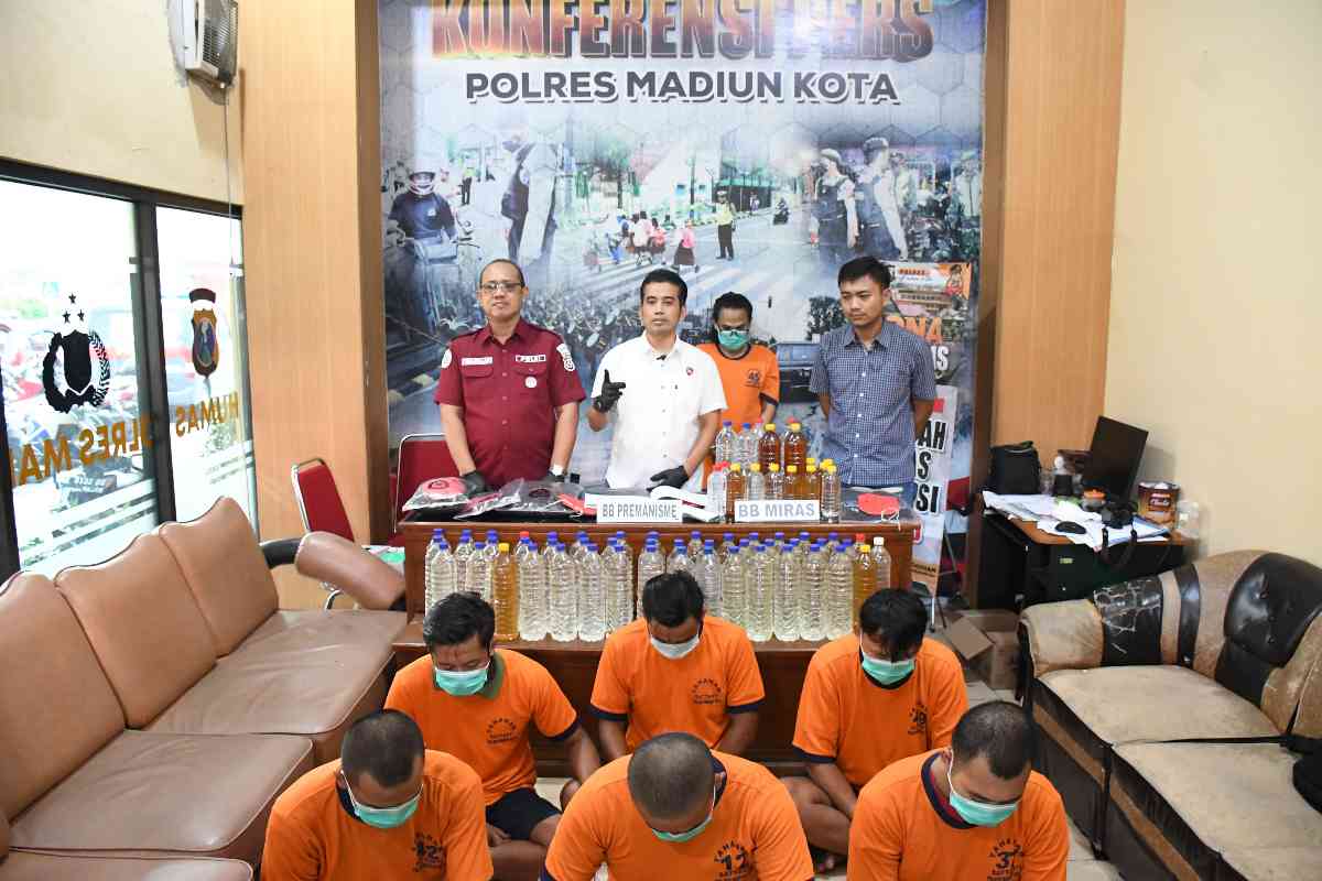 Polres Madiun Kota, Operasi Pekat II Semeru 2025, kasus pengeroyokan Madiun, penganiayaan di Madiun, miras ilegal Madiun