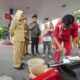 Wali Kota Mojokerto Ika Puspitasari saat meninjau proses tera ulang timbangan di SPBU