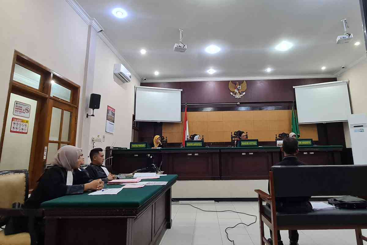 sidang sumpah palsu Mojokerto, Didik Urip Supriyanto, pemalsuan tanda tangan pengacara, Efri Alza saksi, kasus pidana Mojokerto, berita hukum terbaru