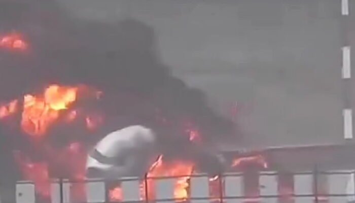 Israel Rudal Pesawat Pengangkut Jemaah Haji Yemenia di Bandara Sanaa