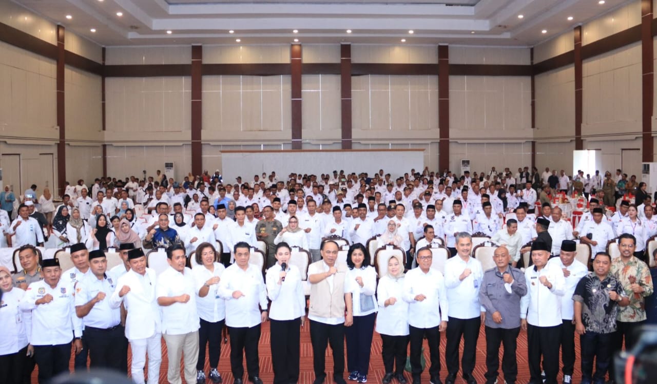 Kasiren Korem 152/Baabullah Kolonel Arh Isdarmawan saat hadiri dialog pembentukan Koperasi Merah Putih Maluku Utara
