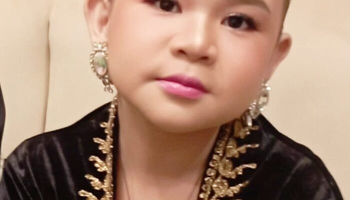 Aqila Putri Sanjaya Siswa SD Kelas V Bernyanyi Penuh Penghayatan Pada Acara Festival Kora-Kora