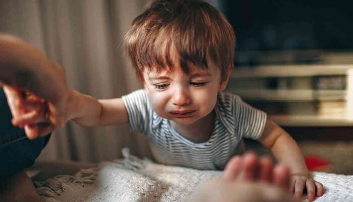 10 Tips Jitu Mengatasi Anak yang Sering Tantrum, Orang Tua Wajib Tahu!