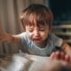 10 Tips Jitu Mengatasi Anak yang Sering Tantrum, Orang Tua Wajib Tahu!