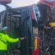Bus PO Nusa Bali Terguling di Tol Jomo Jombang, 15 Penumpang Terluka