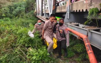 mayat ditemukan, pembunuhan sadis, Polres Nganjuk, berita kriminal, Nganjuk, luka tusuk, inafis, kriminalitas Jatim, kasus pembunuhan