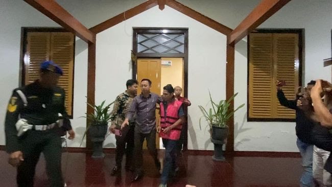 Kakak Eks Bupati Blitar Jadi Tersangka Baru Kasus Suap Proyek Dam Kali Bentak