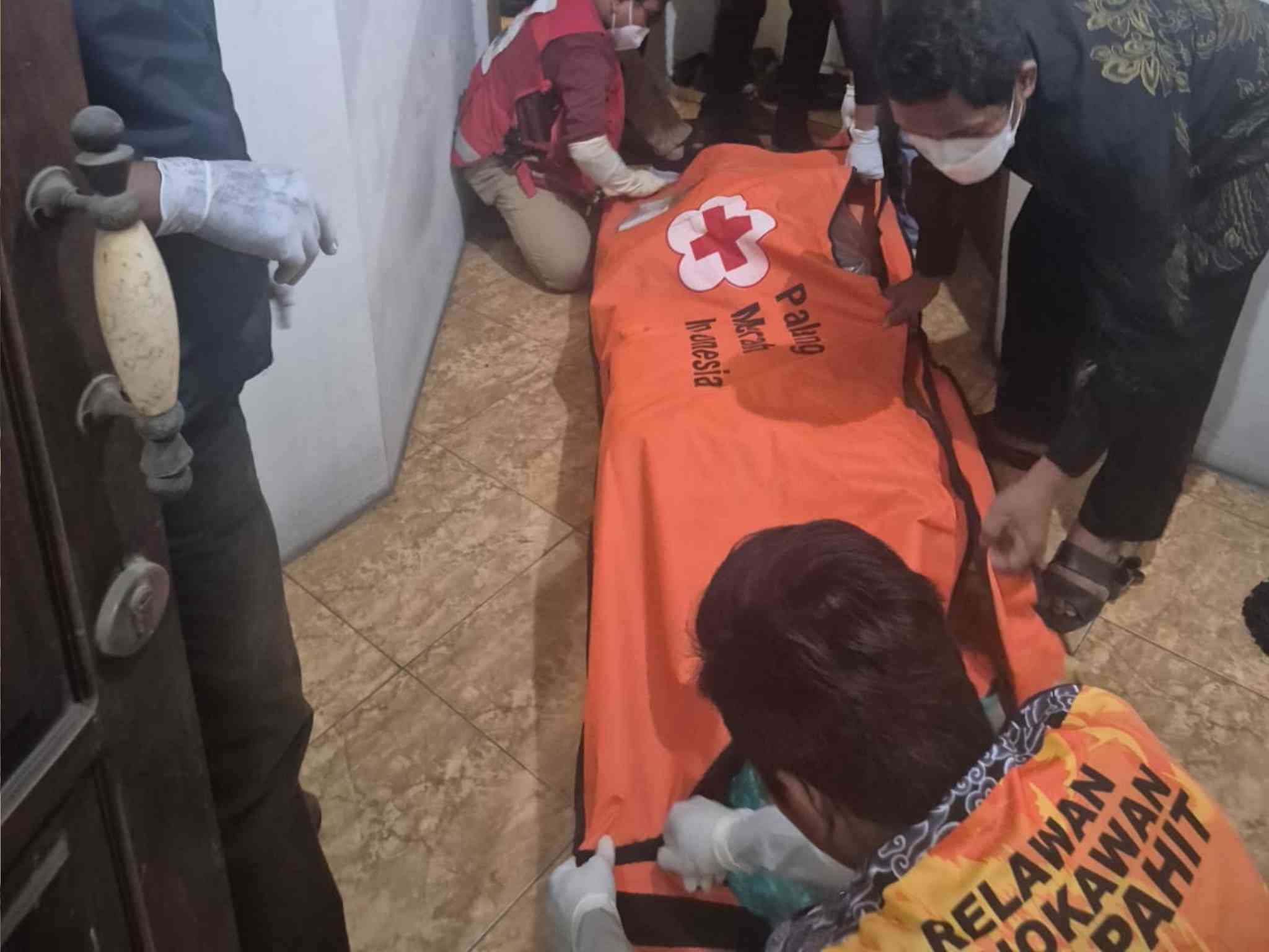 Karyawan Pabrik Kompor Ditemukan Membusuk di Kamar Kos Ngoro Mojokerto