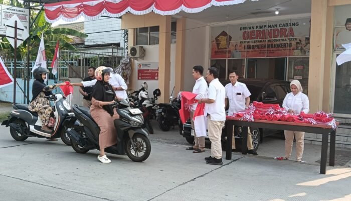 Gerindra Mojokerto Bagikan 8.000 Bendera Merah Putih Sambut HUT RI ke-80