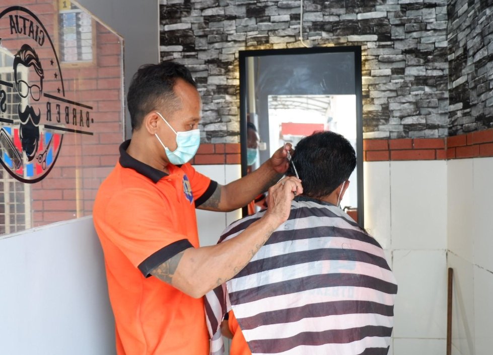Babershop lapas mojokerto