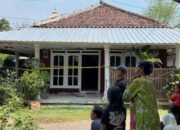 Polisi olah TKP pembunuhan bocah SD di Pasuruan
