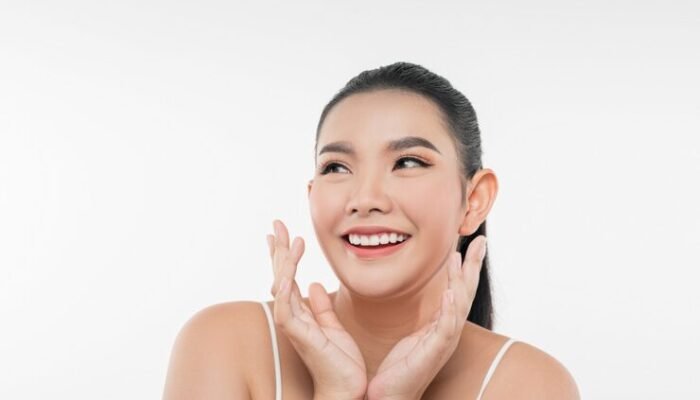 6 Tips Makeup Tahan Lama untuk Kulit Berminyak dan Berjerawat