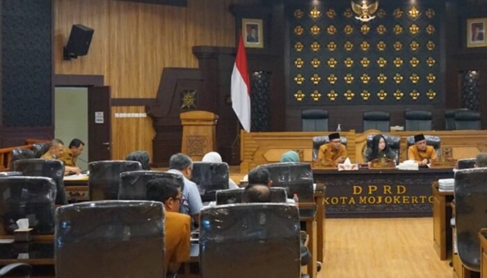 Pemkot Mojokerto Bersama DPRD Kota Mojokerto Bekerjasama Laksanakan Hasil Fasilitasi 7 Raperda