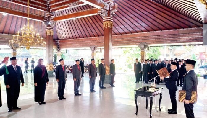 Gus Barra Geser Tujuh Pejabat Strategis