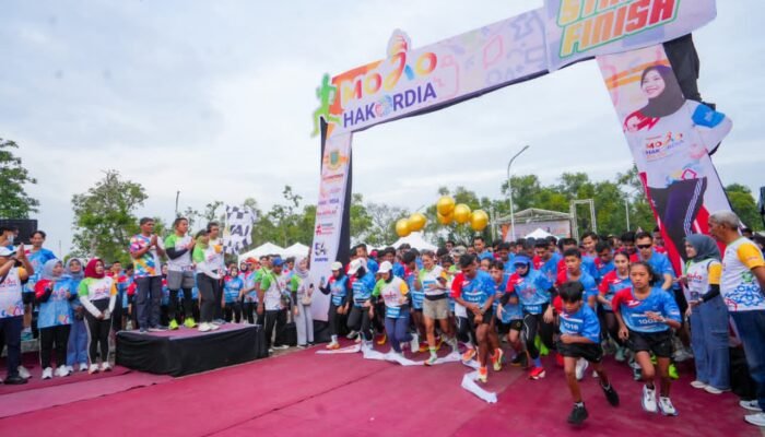 Mojohakordia Run 5K Meriah, Ning Ita Ikut Menyelesaikan Lari hingga Garis Finish