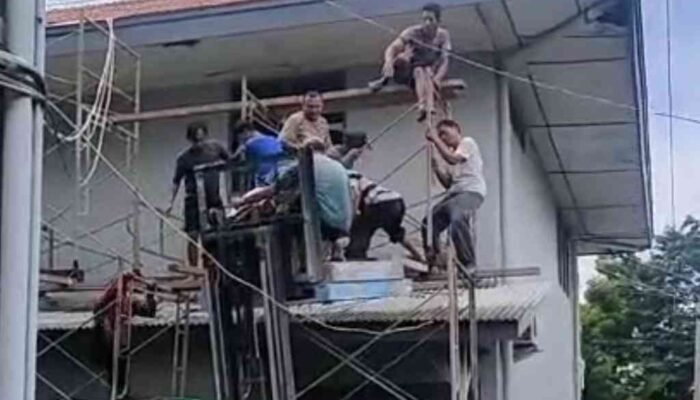 Pekerja Proyek Tewas Diduga Tersengat Listrik Saat Bekerja di PT Okamoto Indonesia Mojokerto