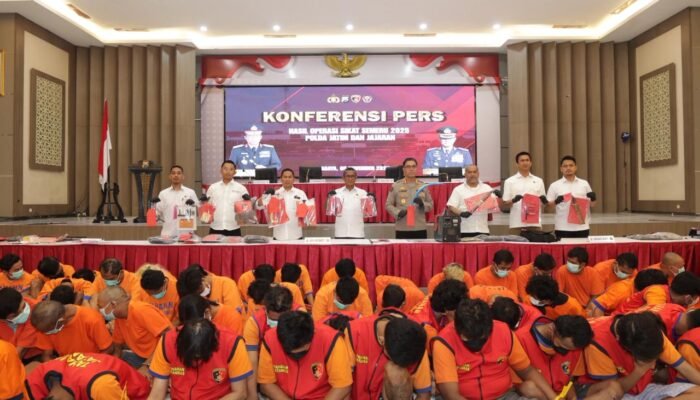 Polda Jatim Ungkap 1.443 Kasus, Amankan 1.135 Tersangka Selama Operasi Sikat Semeru 2025