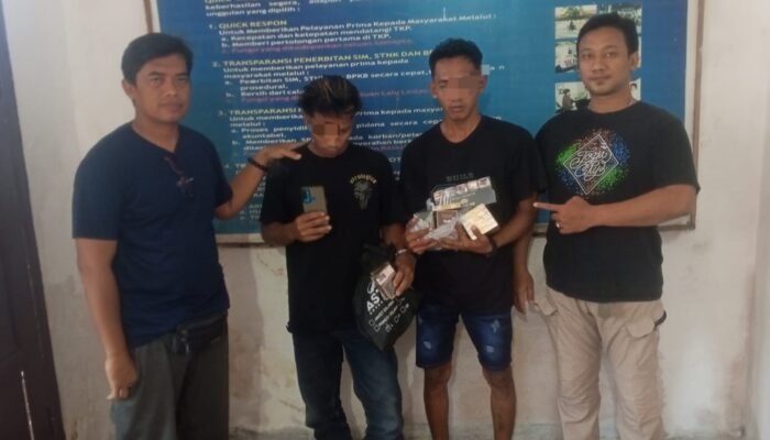 Polsek Tambak Bekuk Dua Pelaku Curat Toko di Telukjati Dawang, Gresik