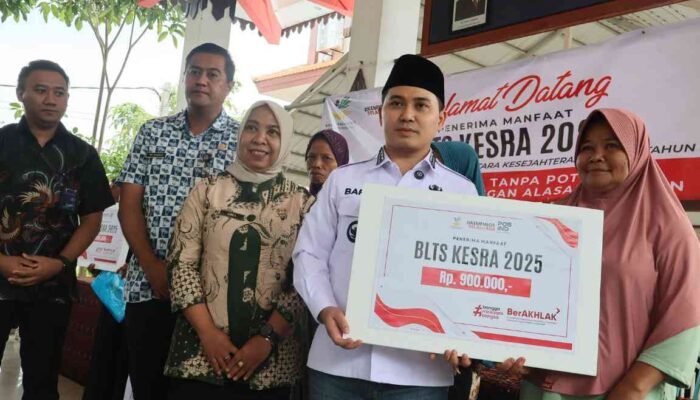 Gus Bupati Mojokerto Bagikan BLT Kesra 2025, Total Anggaran Capai Rp 47 Miliar
