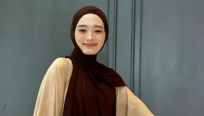 Ibunda Inara Rusli Minta Putrinya Bertanggung Jawab Atas Masalah Rumah Tangga