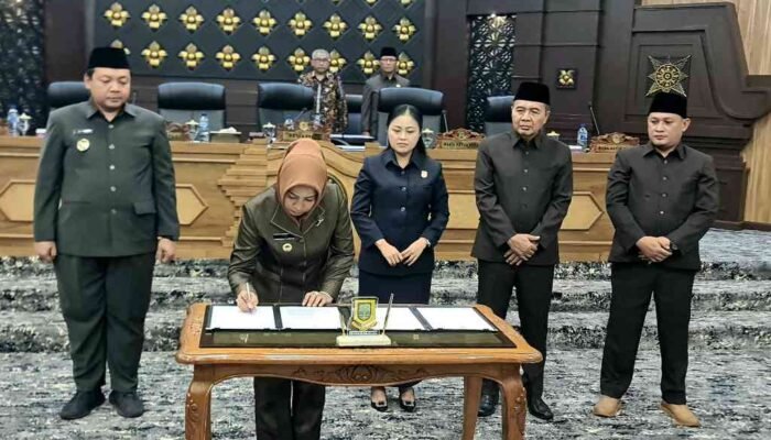 DPRD dan Pemkot Mojokerto Setujui Raperda Pengelolaan Barang Milik Daerah Jadi Perda