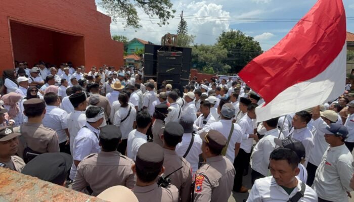 Demo Tolak Pemangkasan ADD di Mojokerto Sempat Memanas
