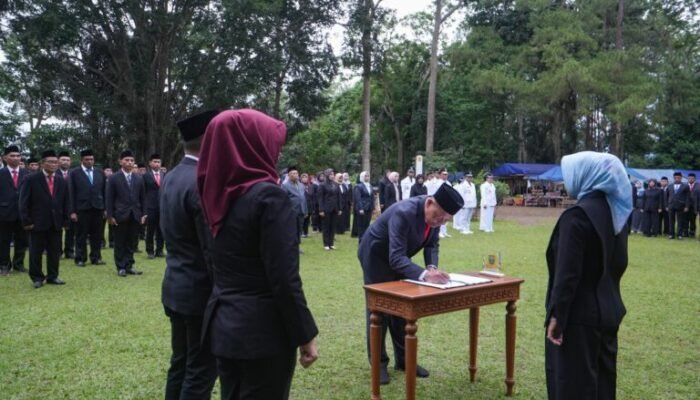 Dilantik di Puncak Tidar, 78 ASN Pemkot Mojokerto Diteguhkan dengan Nilai Kepemimpinan dan Pengabdian