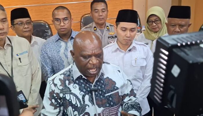 Menteri HAM RI Soroti Hak Anak dan Kepercayaan Publik Usai Keracunan MBG di Mojokerto