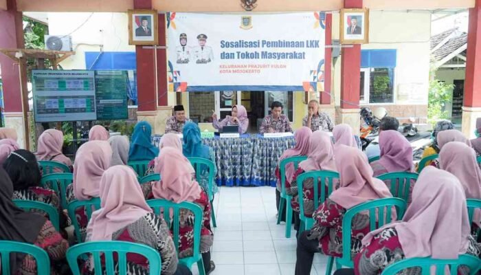 Ning Ita Tekankan Akurasi Data Bayi dan Balita dalam Sosialisasi Imunisasi di Prajuritkulon