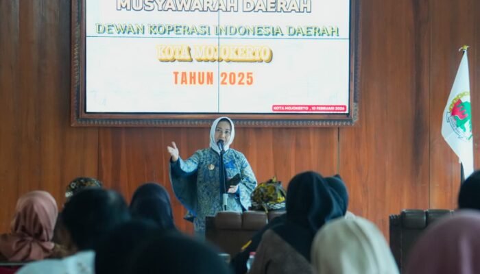 Pelantikan Dekopinda Kota Mojokerto 2026–2030, Ning Ita Tegaskan Koperasi Pilar Ekonomi Daerah
