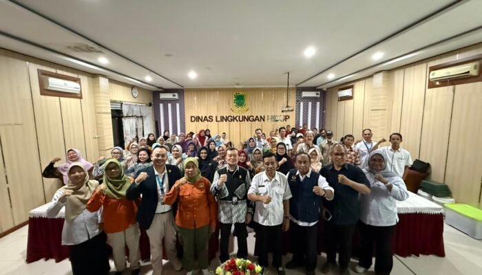 Hari Peduli Sampah, DLH Kota Mojokerto Sosialisasikan Mengelola Sampah Yang Tepat