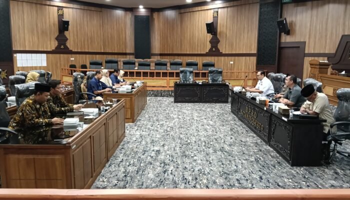 Isu JKN Nonaktif, DPRD Kota Mojokerto Gelar RDP Bersama Tiga Pilar Layanan Kesehatan    