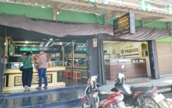 Lonjakan Harga Emas di Tengah Ketidakpastian Ekonomi Global