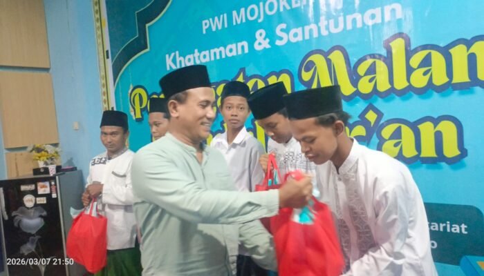 Peringati Nuzulul Qur’an, PWI Mojokerto Salurkan Santunan dan Gelar Khataman Al-Qur’an