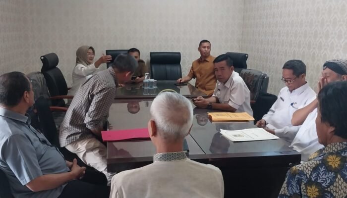 Komisi I DPRD Kota Mojokerto Fasilitasi RDP Soal Lahan Terdampak TPA Randegan