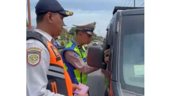 Jelang Lebaran, Dishub Kota Mojokerto dan Tim Gabungan Gelar Razia Truk ODOL