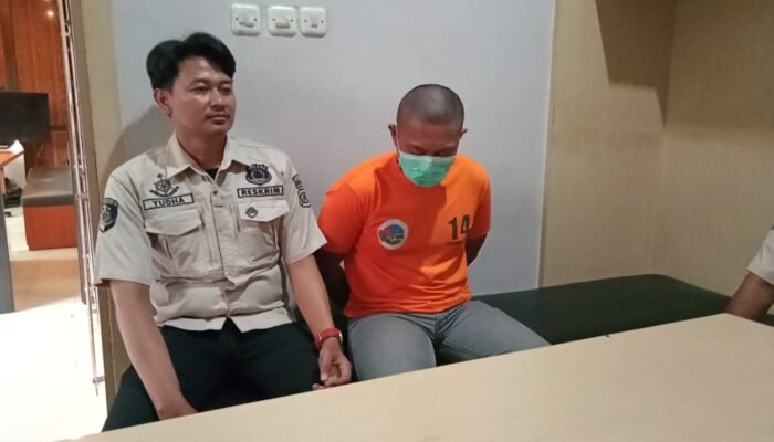 Ngaku Anggota Brimob, Pria di Mojokerto Tipu Kekasih hingga Bawa Kabur iPhone