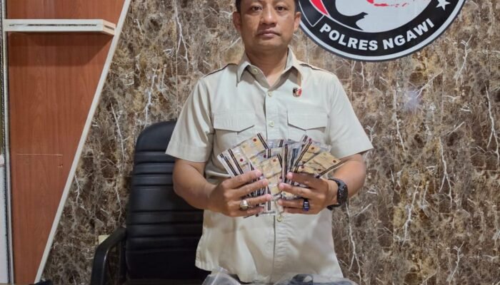 Polres Ngawi Bongkar Peredaran Obat Keras Ilegal, Ratusan Butir Okerbaya Diamankan