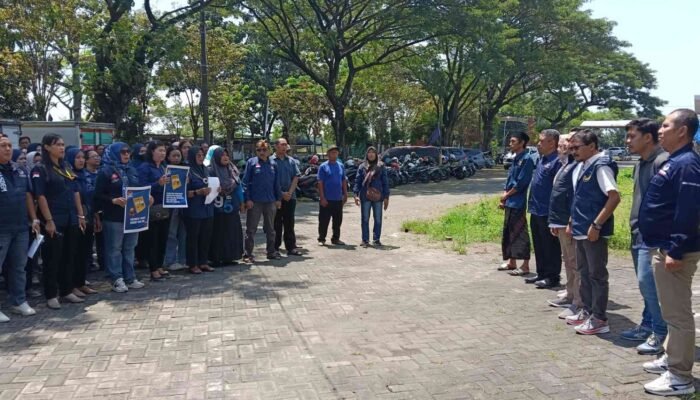 Kader NasDem Kota Mojokerto Gelar Aksi, Tuntut Permohonan Maaf Media Nasional