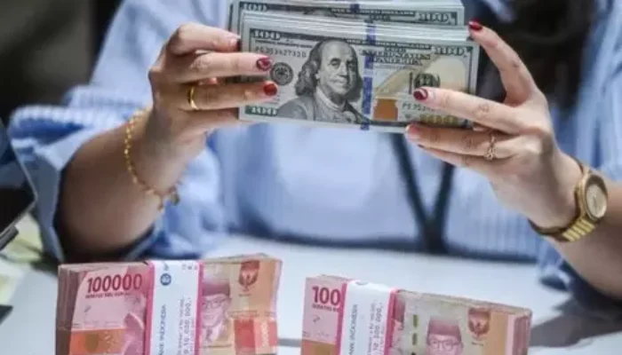 Rupiah Kian Tertekan, Dolar AS Tembus Rp 17.858 Dipicu Konflik Timur Tengah
