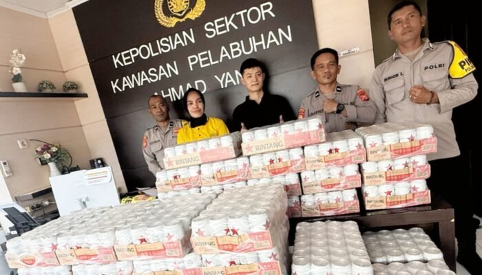 Polsek Pelabuhan Ahmad Yani Amankan Ribuan Botol Miras Ilegal dari Kontainer