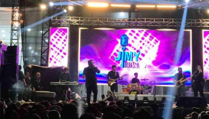 Jimy Rosa Tampil Memukau, Bawakan 16 Lagu di Konser Denny Caknan di Mojokerto