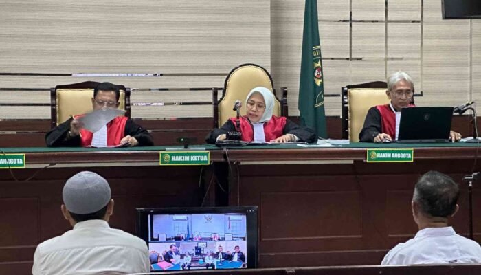 Dua Terdakwa Kasus Korupsi BPRS Kota Mojokerto Dituntut Penjara 2,5 – 3 Tahun Penjara