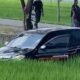 Hindari Motor, Avanza Terperosok ke Sawah di Kapas Bojonegoro