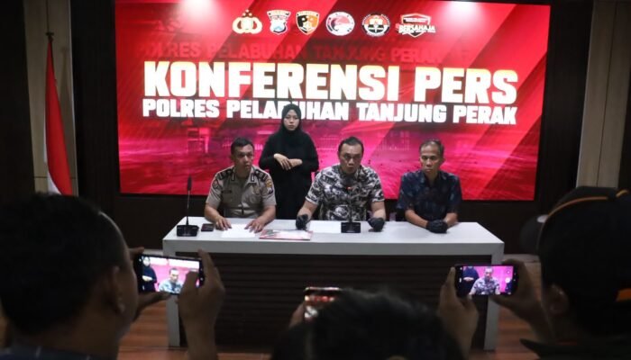 Jaringan Sabu di Surabaya Dibongkar, Dua Pengedar Dibekuk dengan Barang Bukti Hampir 3 Ons