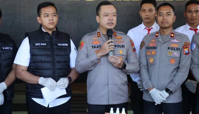 Dua Pemuda Bawa Sajam Saat Malam 1 Suro di Malang, Polisi Tetapkan Jadi Tersangka