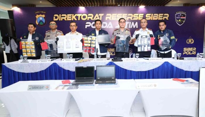 Sindikat Love Scamming Internasional Dibongkar di Surabaya, Raup Rp1,1 Miliar dari 53 Korban