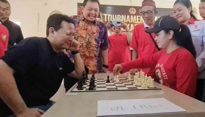 Ketua DPRD Kota Mojokerto Gelar Turnamen Catur Sukarno Cup, Ery Purwanti: Catur Bentuk Generasi Cerdas dan Strategis
