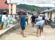 Jumat Bersih dan Pengajian Jadi Agenda Rutin Warga Madapolo, Perkuat Kepedulian Lingkungan